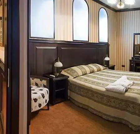 Attache 3* Kiev
