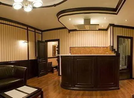 Attache Hotel