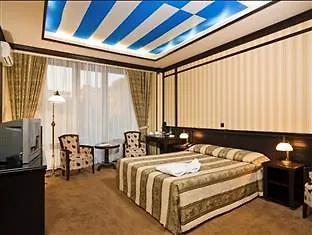 Attache Hotel